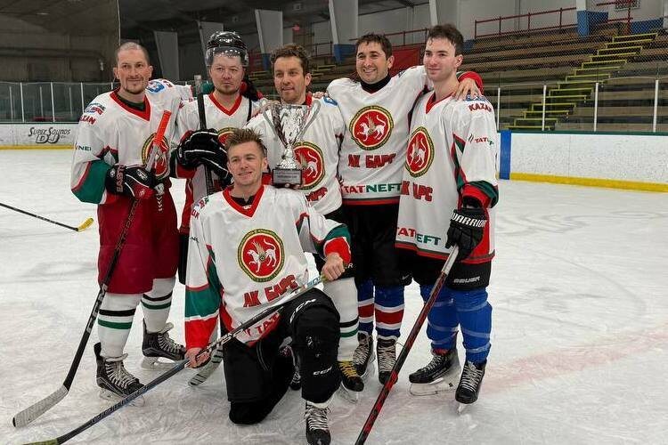    С 2017 года в Канаде и США проходит Кубок Кардәшлек.   
Фото предоставлено ассоциациями татар Монреаля и Тампы