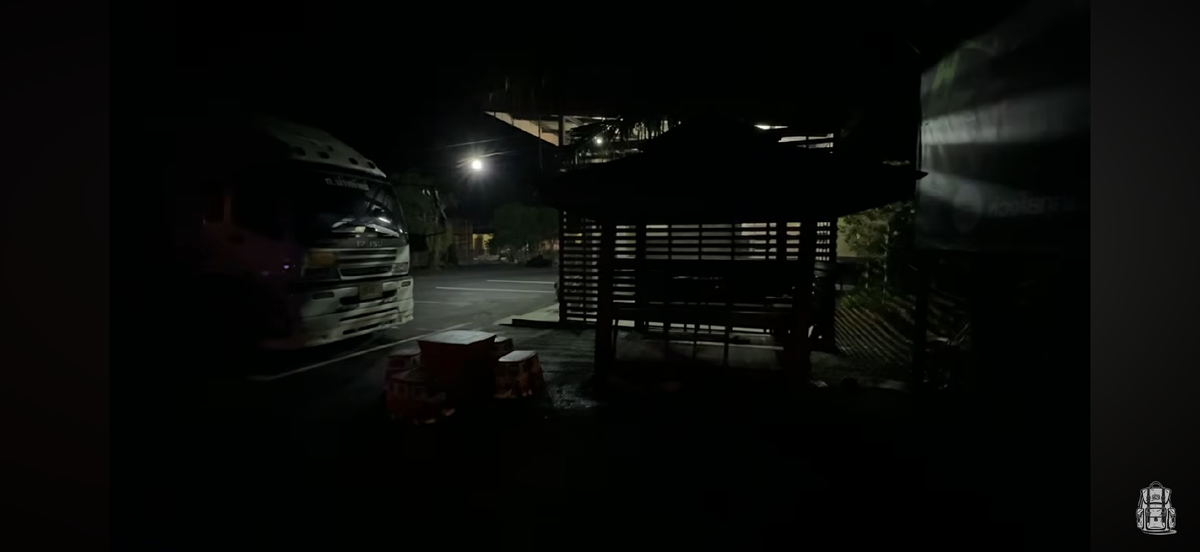  Темнота, 5 утра, начало моего пути под дождем.