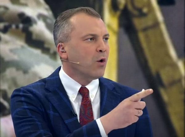 СКолько там стит бензин?!