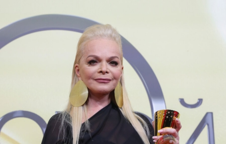 Новости и фото с сайта https://www.kp.ru/putevoditel/serialy/svetskie-novosti/dolina-otchayannye-mery/