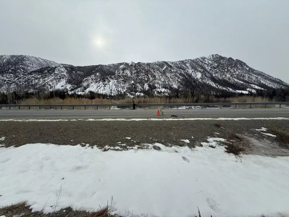    ДТП с "перевертышем" вблизи села Чаган-Узун. Источник: УГИБДД МВД по Республике Алтай