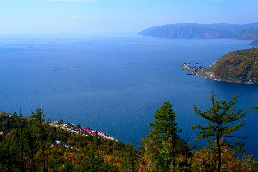 Изображение взято с сайта https://putidorogi-nn.ru/evropa/288-ozero-baikal