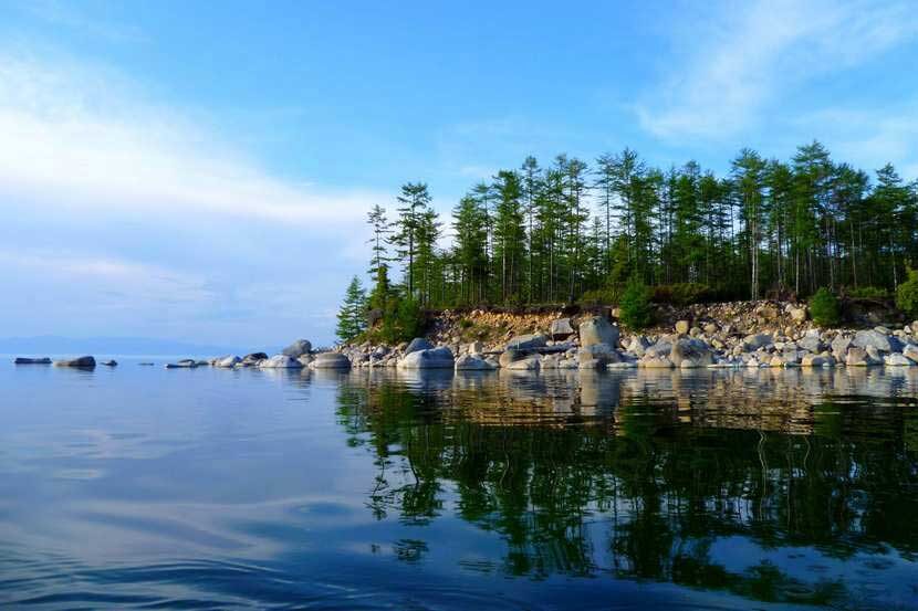 Изображение взято с сайта https://putidorogi-nn.ru/evropa/288-ozero-baikal