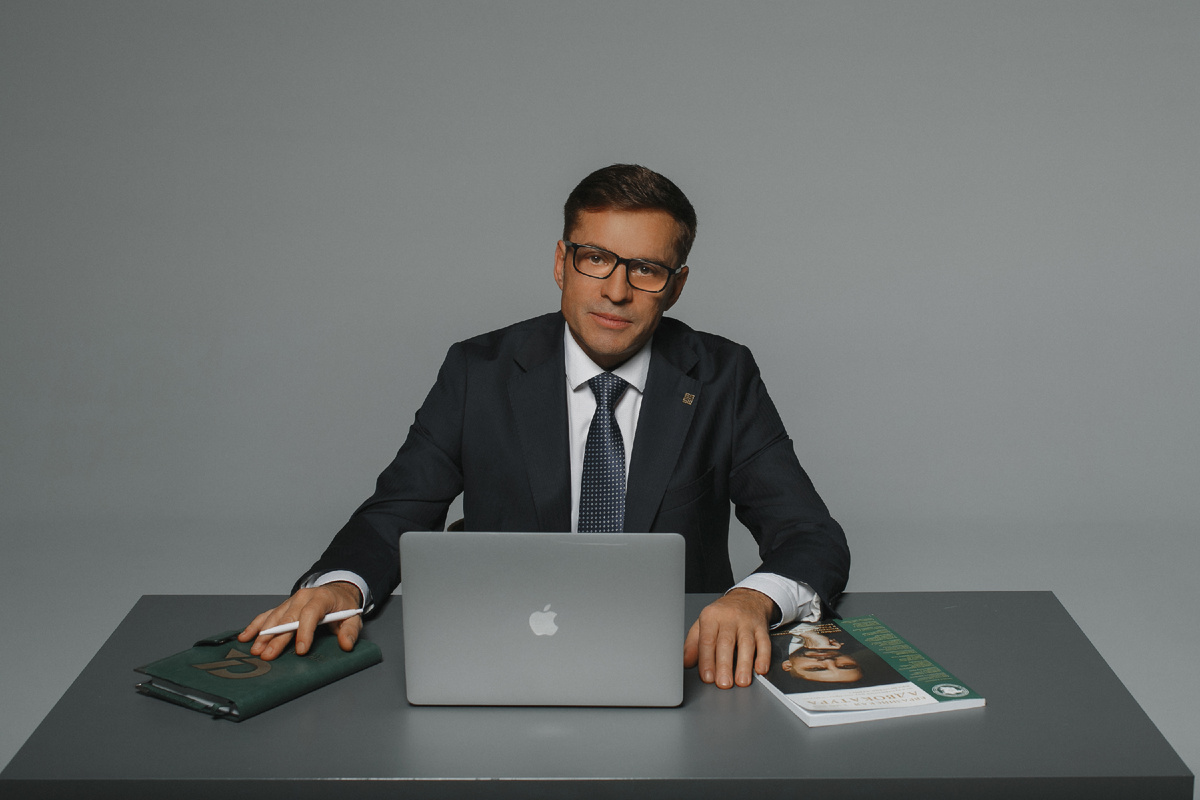Александр Шефер