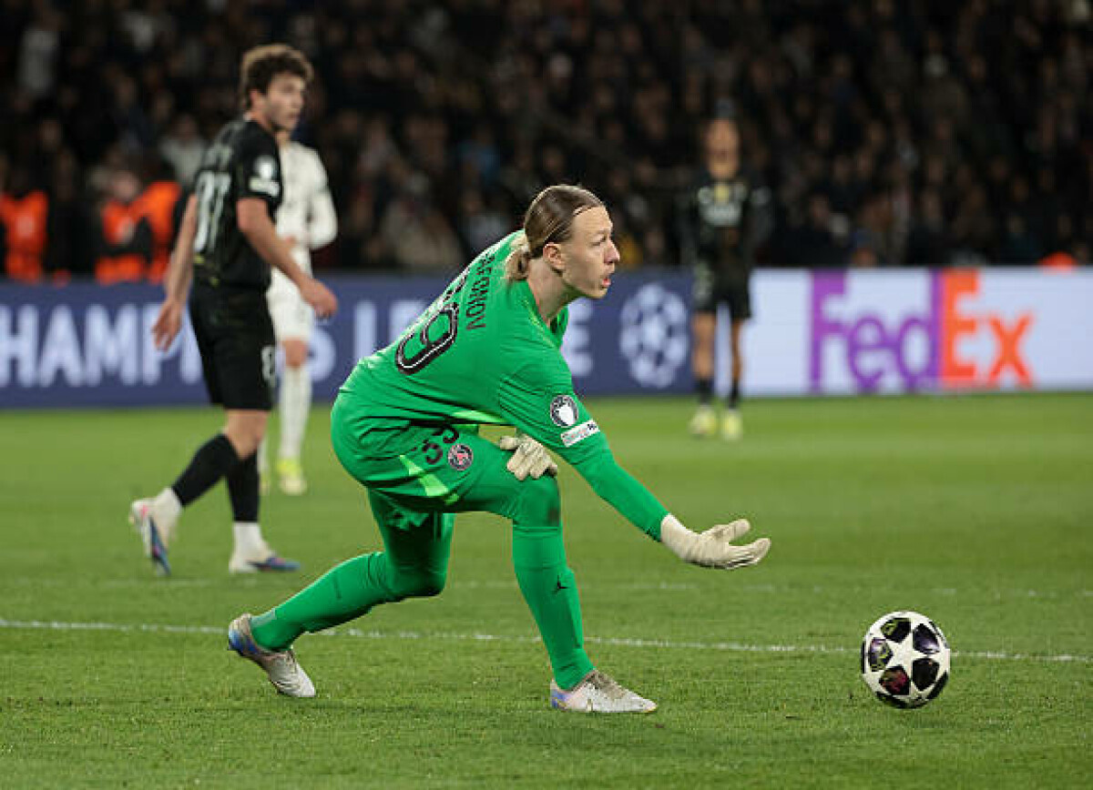     Мировые СМИ оценили перфоманс Сафонова в матче с «Челси»