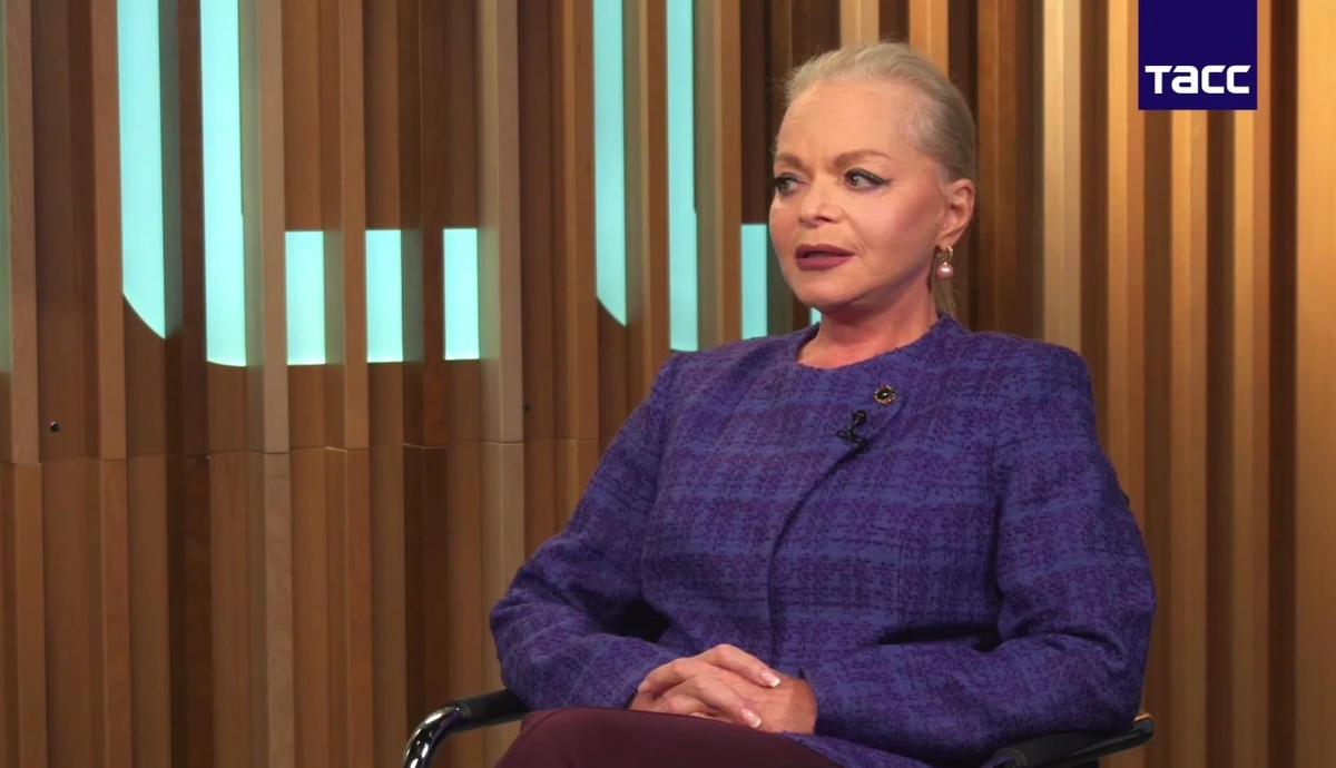    Лариса Долина. Кадр из видео ТАСС