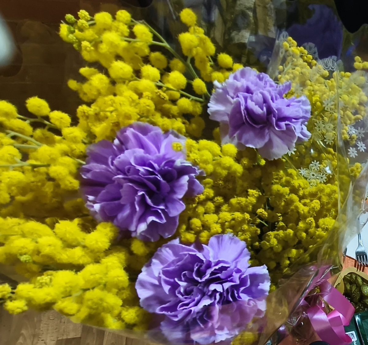 Букет любимых цветов, подаренных коллегами