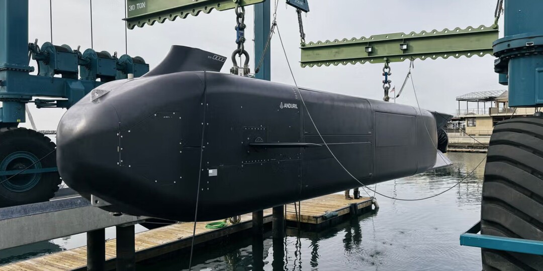 ВМС США задейстует автономную подводную лодку Anduril's Dive-XL для выполнения миссий на дальние расстояния.