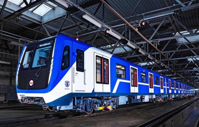 Один из поездов «Минск 2024», который был приобретен ранее и сегодня эксплуатируется в Минском метрополитене