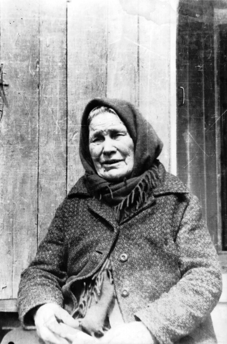 Это моя Бабушка Елизавета Сергеевна. 