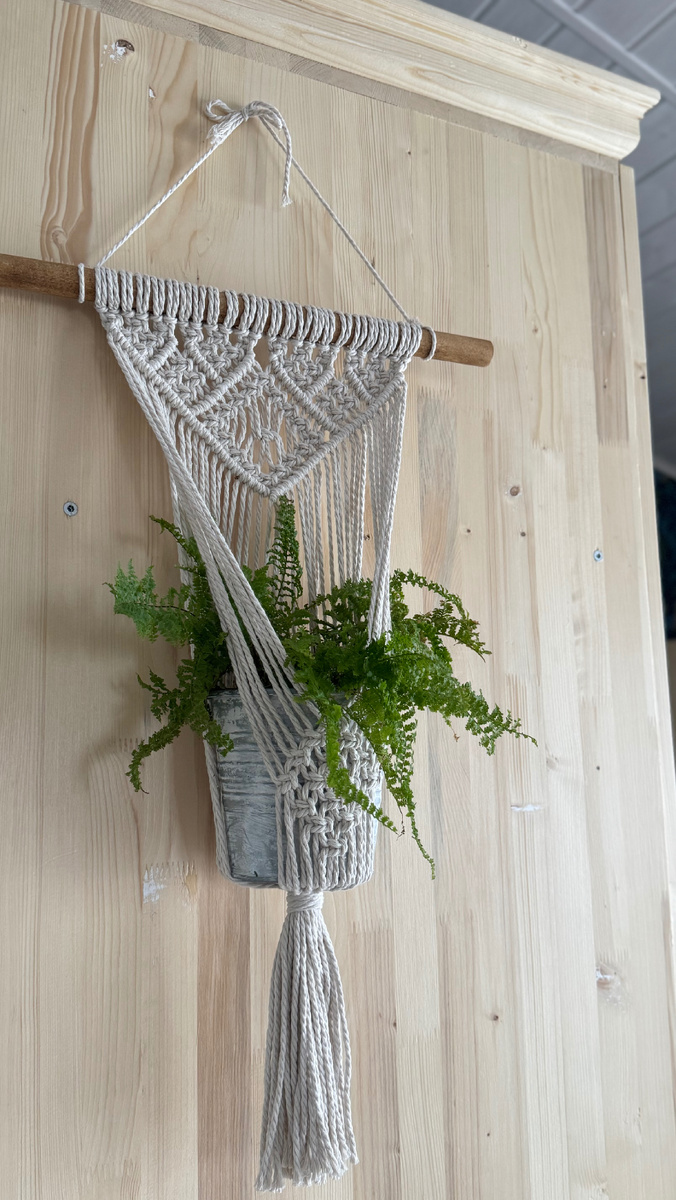 Подвесное кашпо для цветка