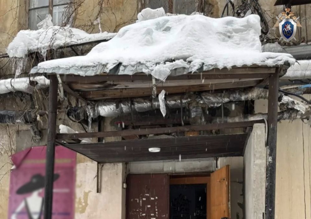    Директора нижегородского музея осудят после падения наледи с крыши на детей