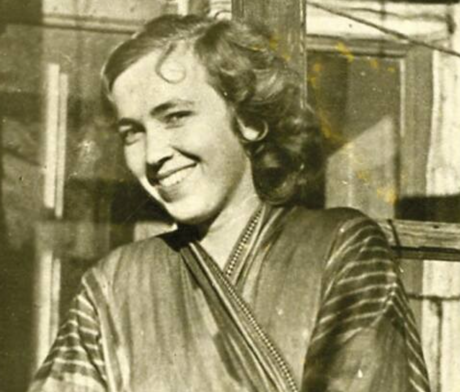 Лариса Голубина.