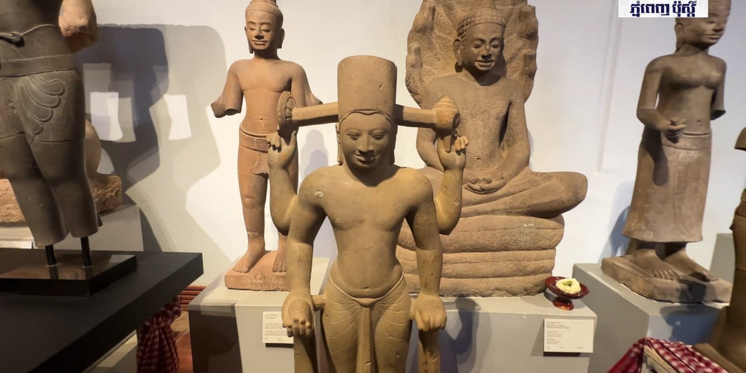 Официальный историк - грабитель и вор