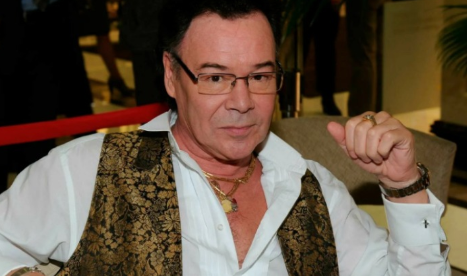 Михаил Муромов: забвение, долги и "проклятие" от Пугачевой. Как живет 75-летний автор «Яблок на снегу»