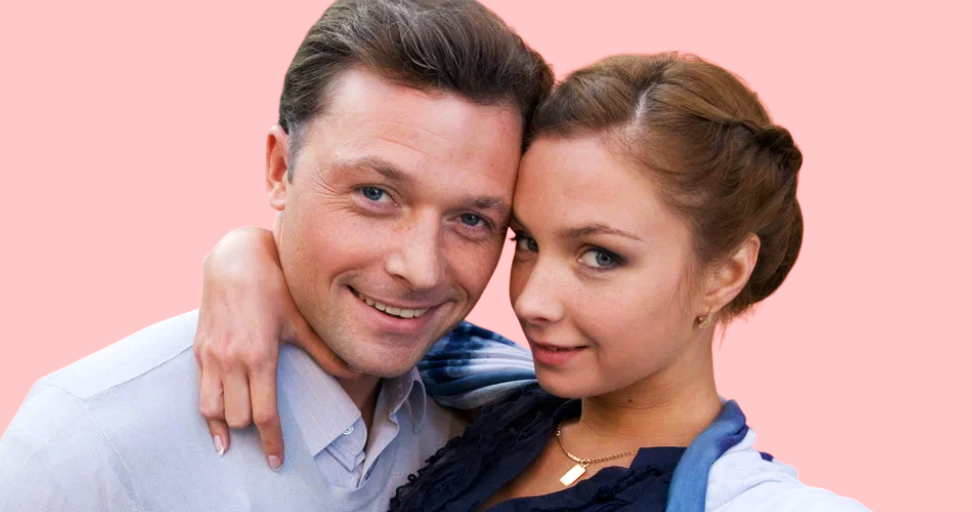 на фото Илья Носков с коллегой