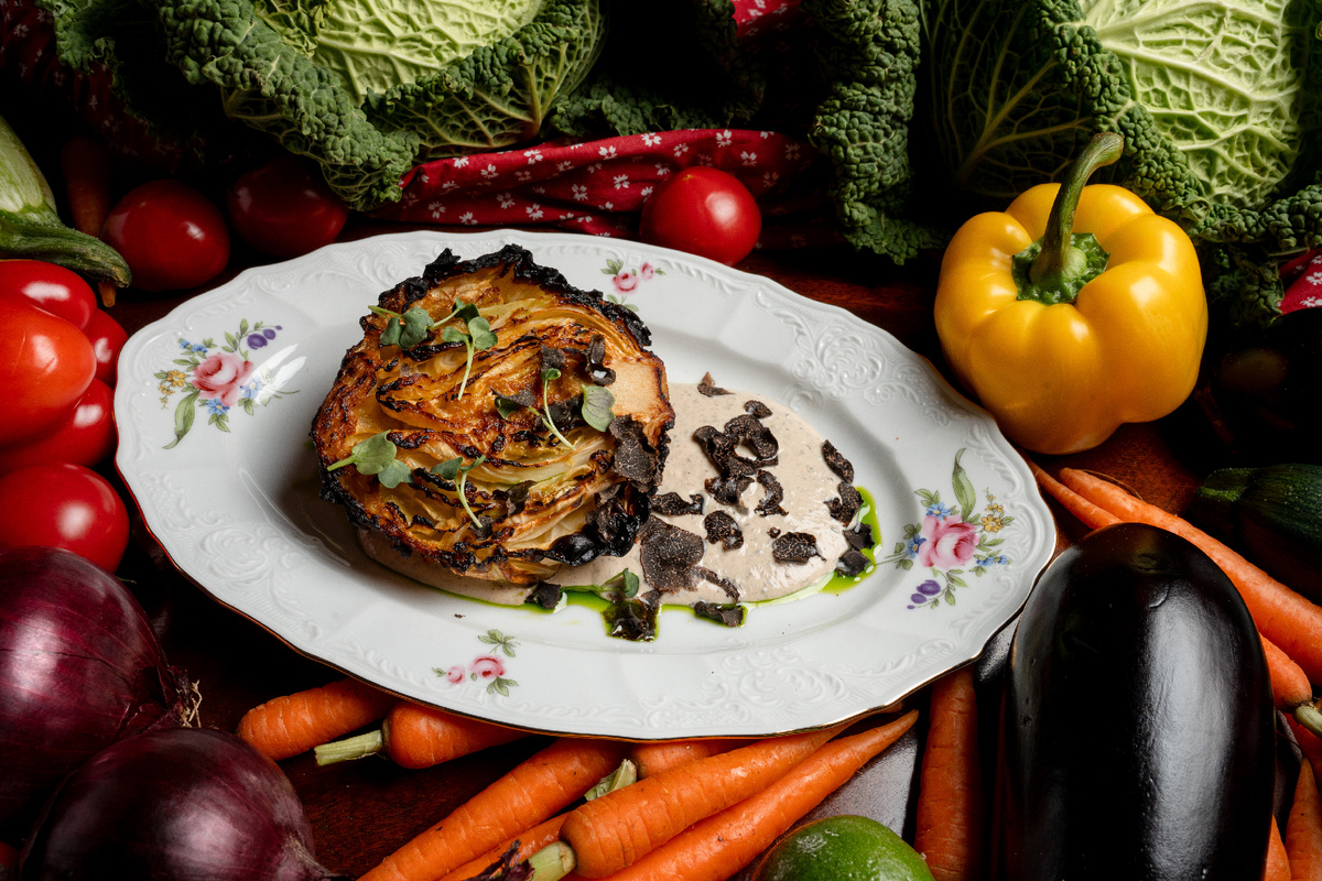 Стейк из капусты с трюфелем