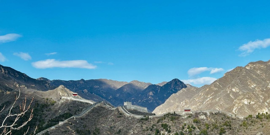 НАСКОЛЬКО КИТАЙСКАЯ "ВЕЛИКАЯ КИТАЙСКАЯ СТЕНА"?