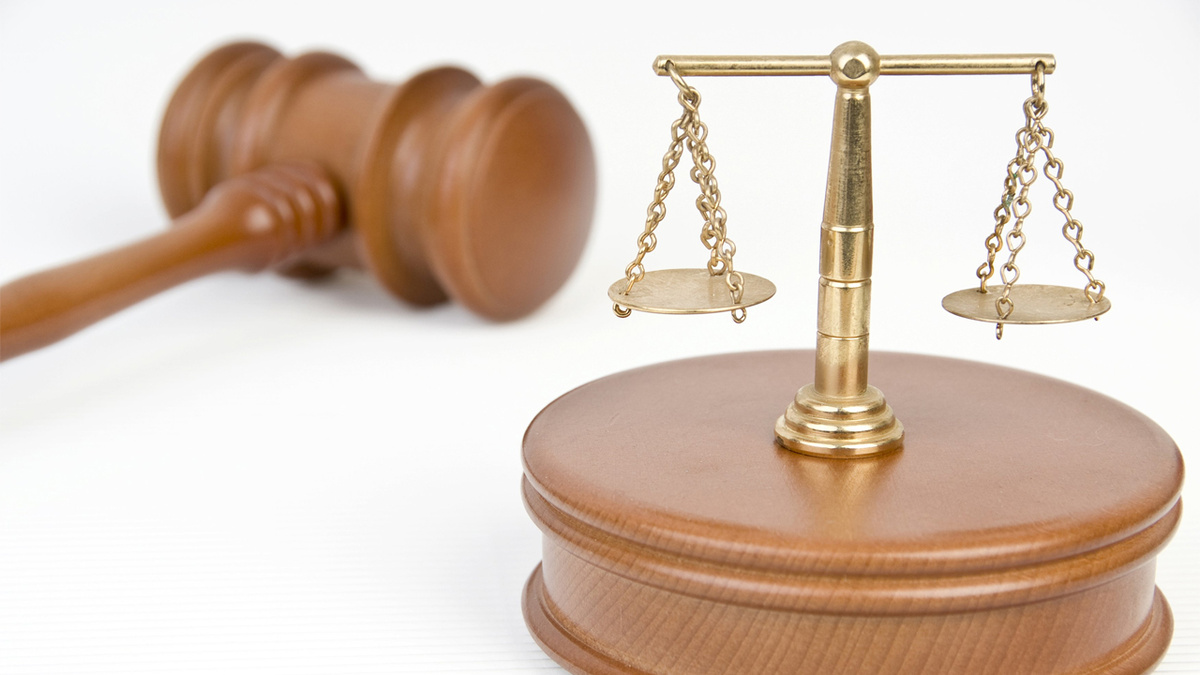    Суд молоток \ Global Look Press