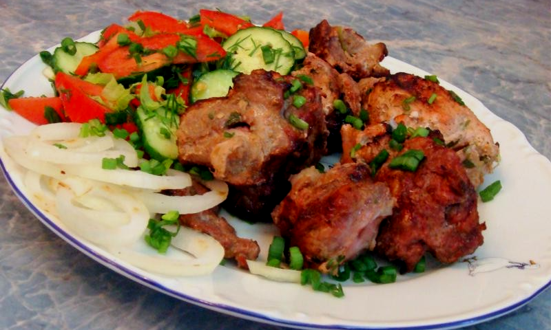 Готовый шашлык из свинины