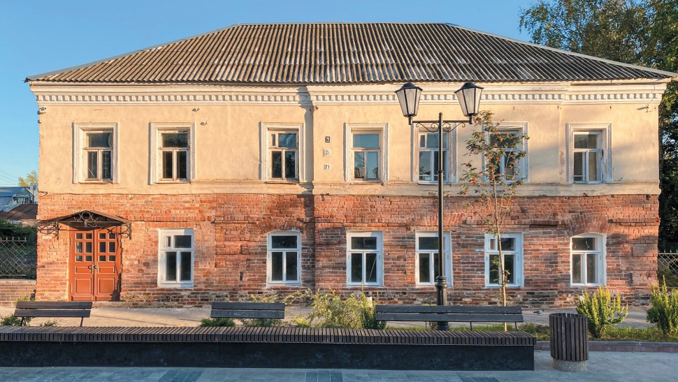 Восстановление дома изменило к лучшему не только его фасады и интерьеры, но и социальную и культурную жизнь небольшого города