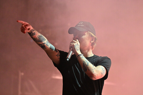 Рэпер Pharaoh (Глеб Голубин) выступает на фестивале «Пикник Афиши» в Лужниках в Москве, 2024 год / Пелагия Тихонова/РИА Новости   📷