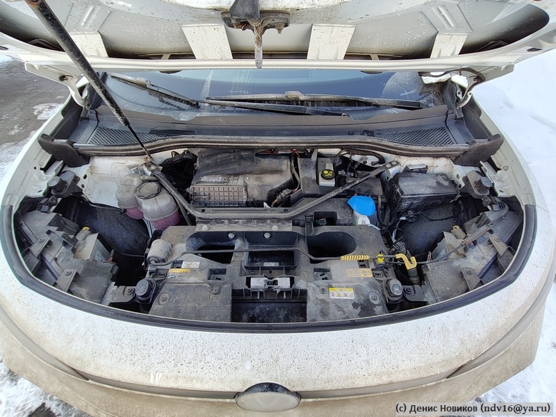 Подкапотка грязная, кузов грязный, дороги грязные - весна...