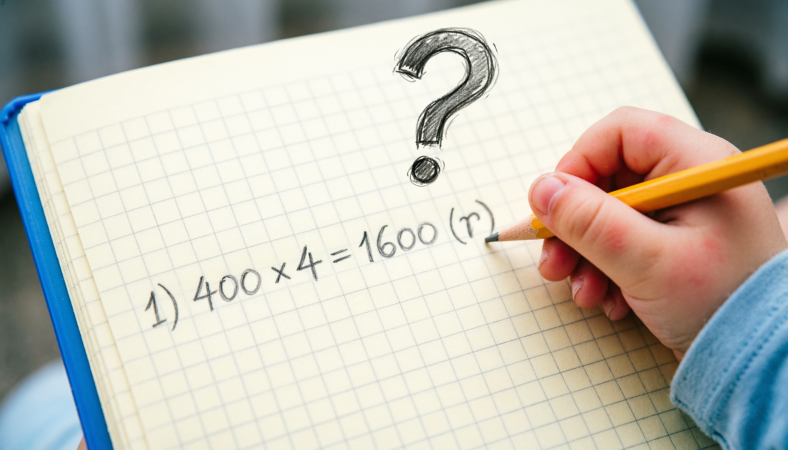 Первое действие очевидно: узнаём, сколько варенья в больших банках. 400 × 4 = 1600 граммов. А вот что делать дальше? Многие теряются и начинают делить что попало на что попало.