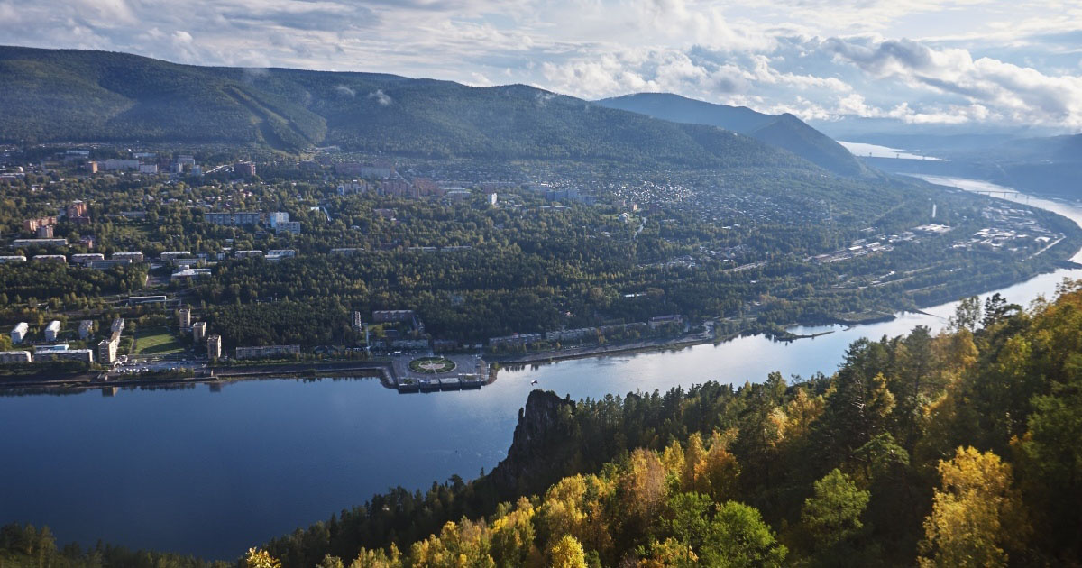 Как энергия Енисея, комсомольская стройка и визит Гагарина определили судьбу города у плотины