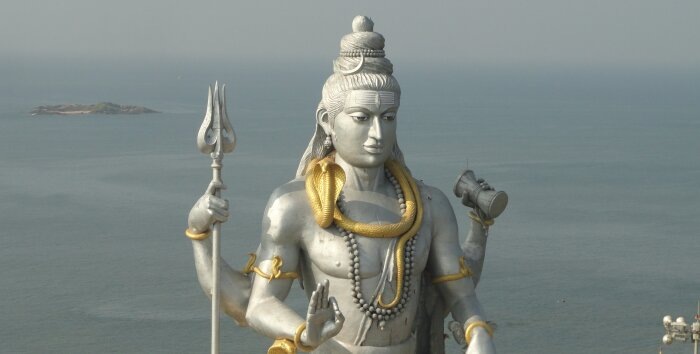 Проще всего работать богом в индуизме – здесь у всех высших сил чётко прописаны должностные обязанности / фото: Vostok.Today