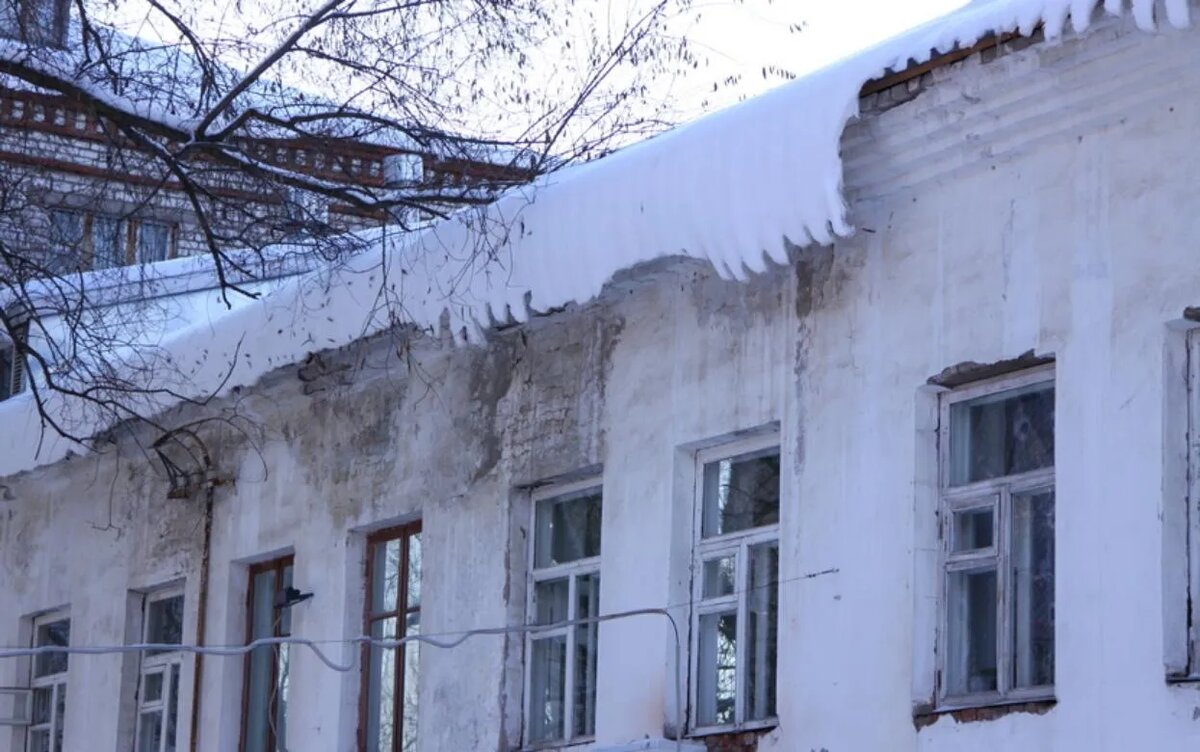    Глава Удмуртии призвал усилить контроль за очисткой крыш