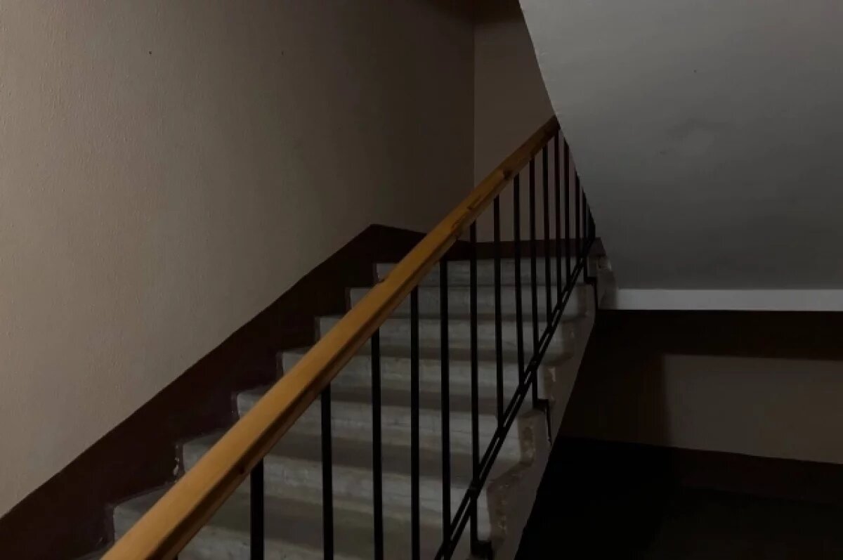    В Воронеже пенсионерка ушла жить в подъезд из-за жестокого обращения сына