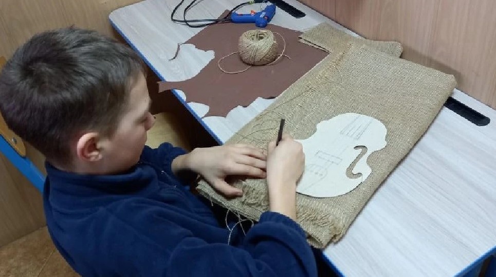 Астраханский школьник получил приз за «музыкальную» авоську