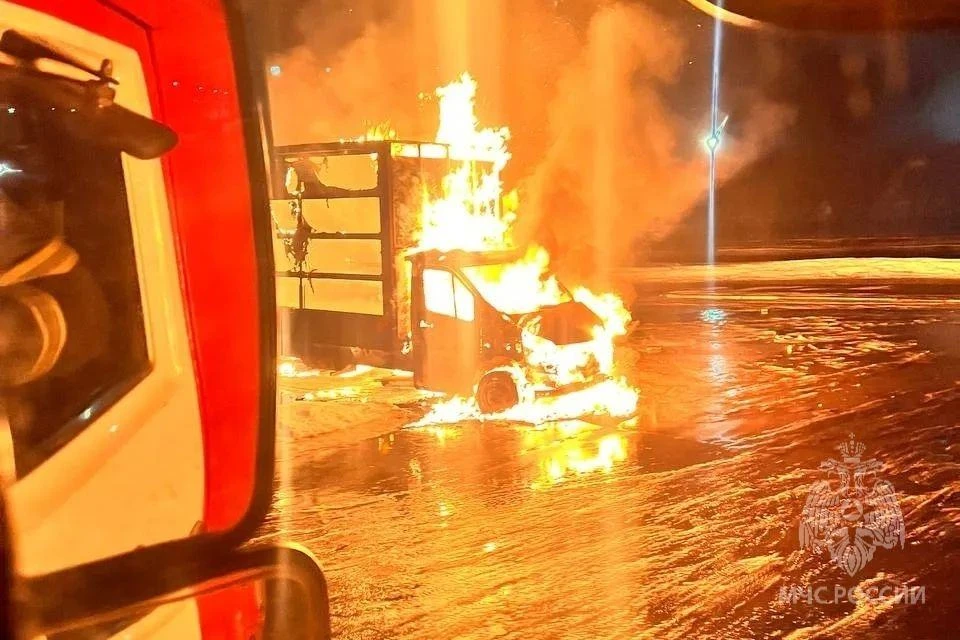    Площадь пожара составила 12 квадратных метров