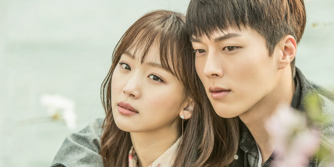 БАБОЧКИ В ЖИВОТЕ И МУРАШКИ ПО СПИНЕ: ТОП-3 ДОРАМЫ, где ЛЮБОВЬ ходит по лезвию ножа 🔪🧡