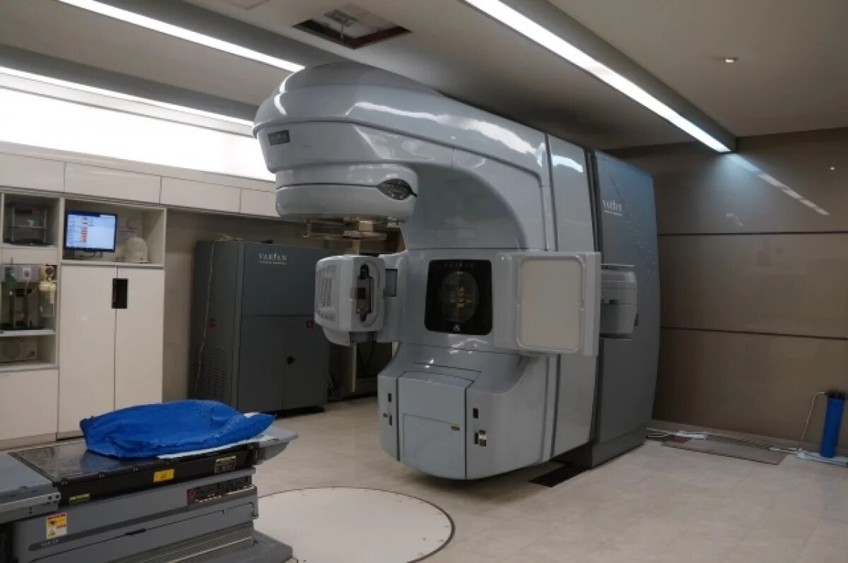    Вячеслав Гладков: больница Старого Оскола получила современное оборудование