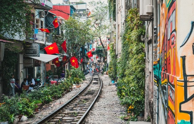 Трейн-стрит, любимое туристическое место Ханоя.