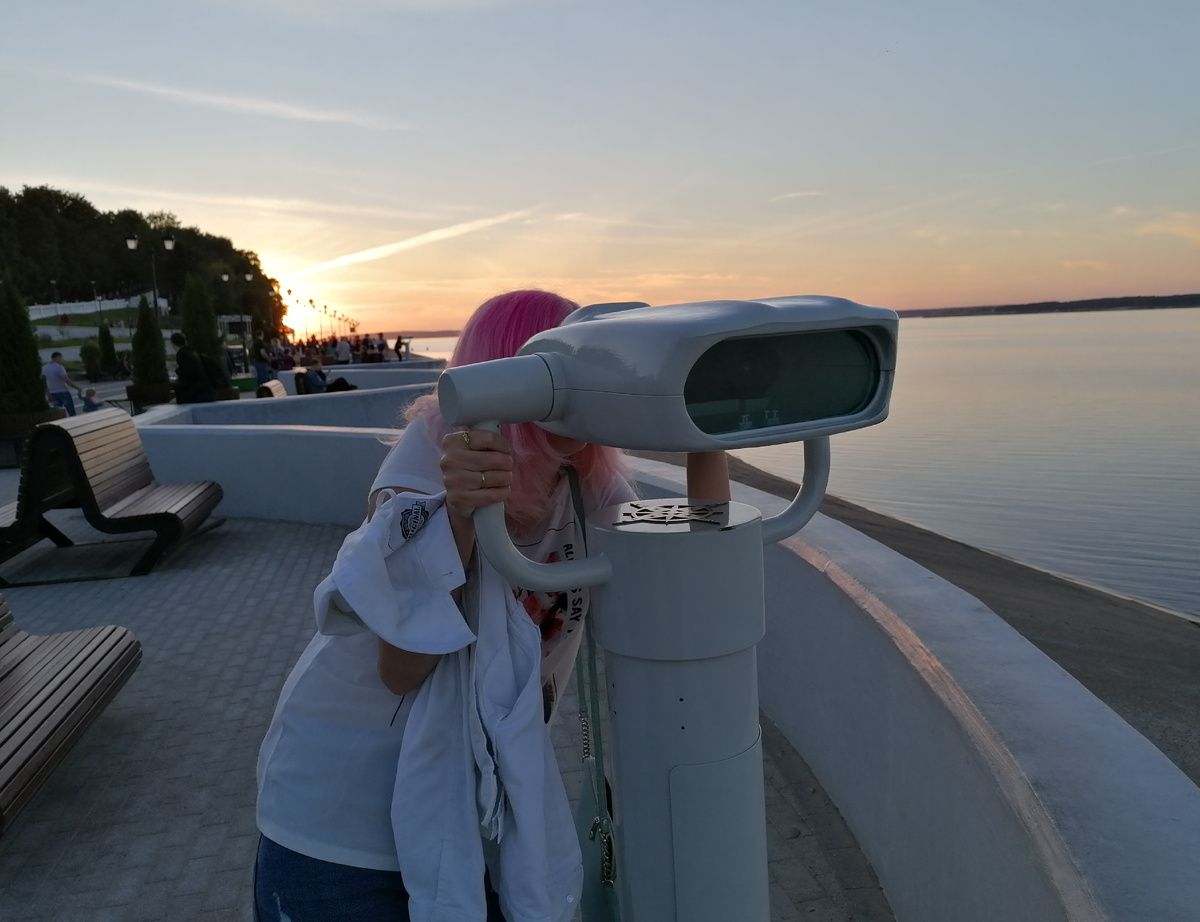 Как я только не развлекалась в декрете, даже волосы в розовый красила 😅