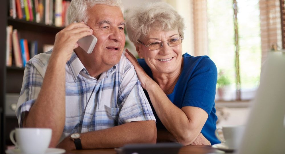 Какие категории пенсионеров получат повышенные выплаты с апреля