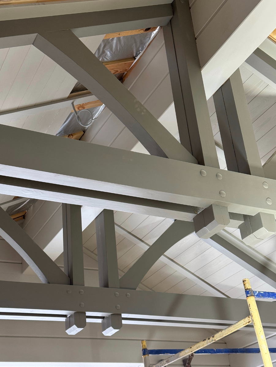 Фермы потолка деревянного дома