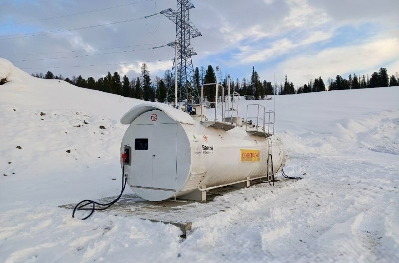 Доставить сюда станцию было настоящим испытанием...