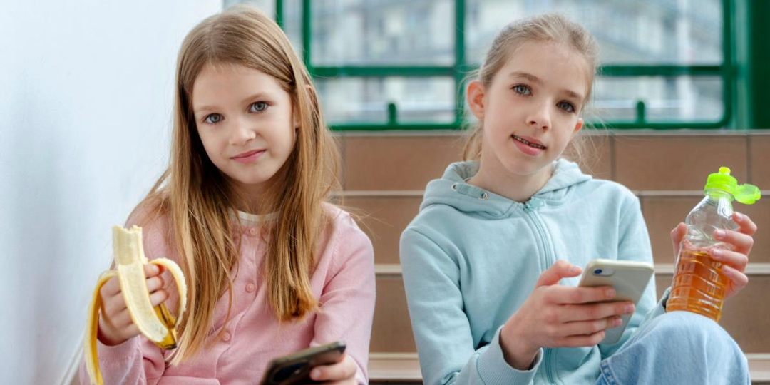 Что будет, если постоянно заряжать телефон до 100%: мифы и реальный износ