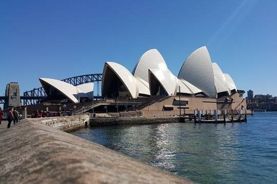    Арестованным в Австралии россиянам Королёвым не предъявили обвинения (фото: pxhere/JoelKors)