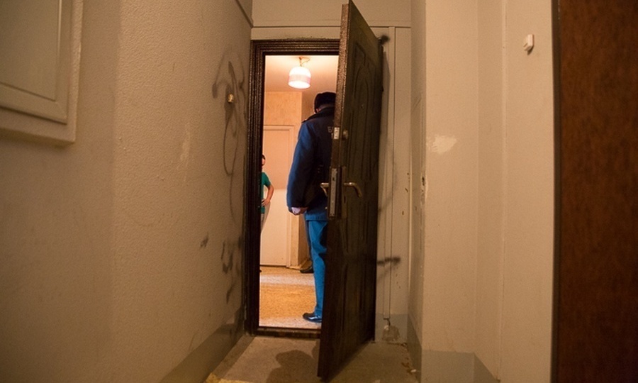 Росреестр предупредил пожилых людей - пенсионеры всё чаще рискуют остаться без квартиры