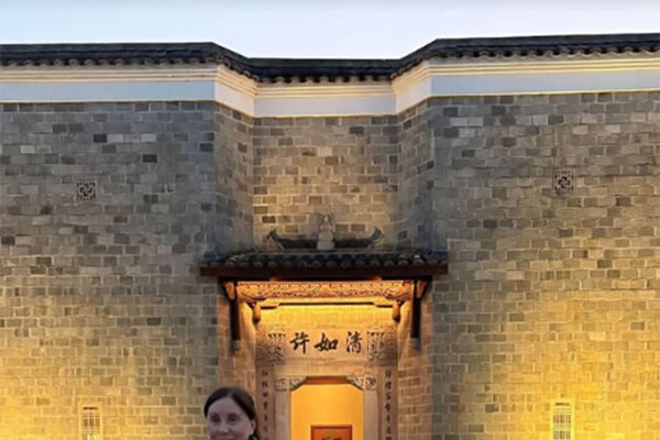 rinameladze_/Instagram   📷