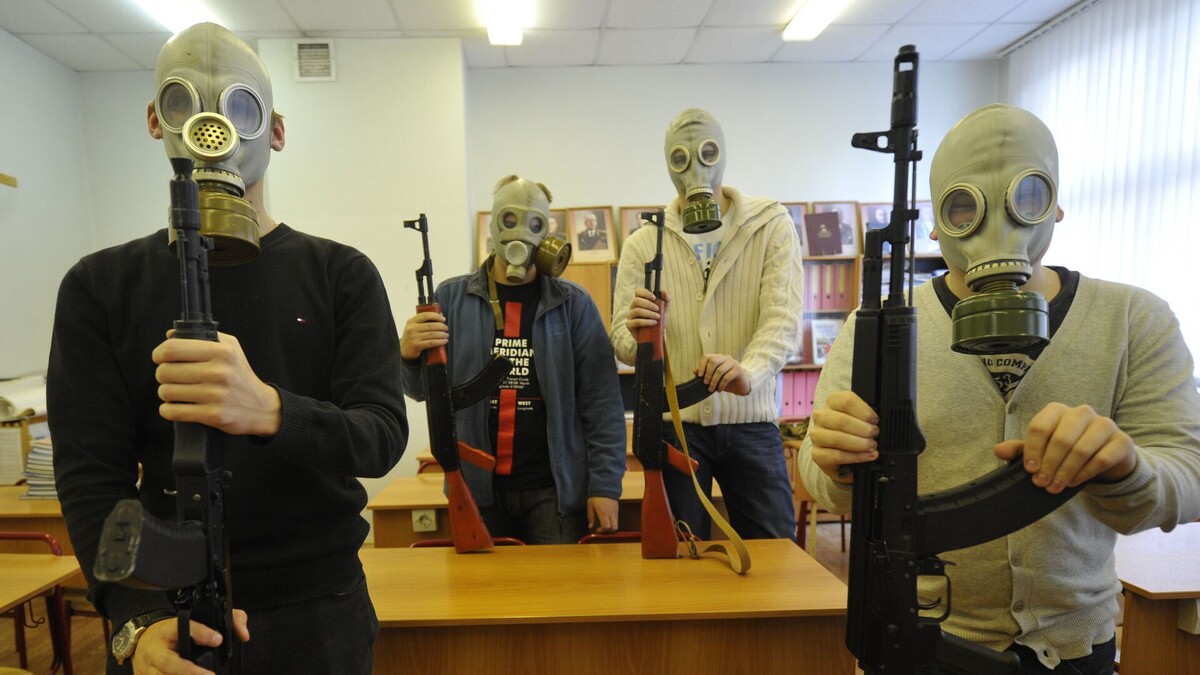 В Синеокой даже проводится ежегодный конкурс на лучшего военрука. Фото: cdnn11.img.sputnik.by