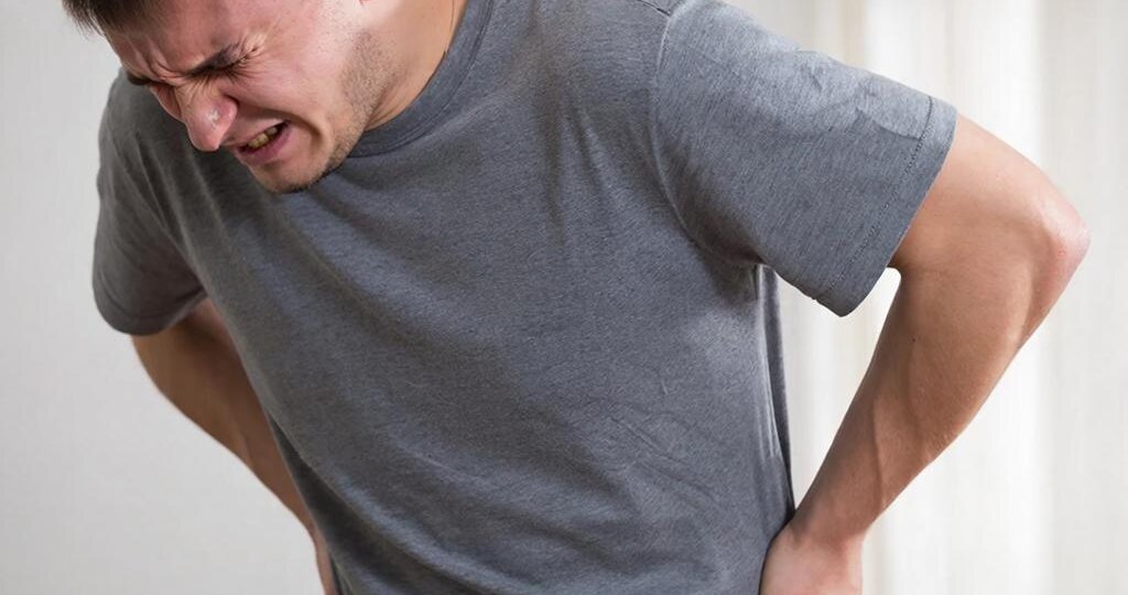 Остеопороз: «Тихая эпидемия» — как сохранить прочность скелета и избежать переломов