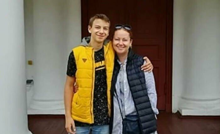 Ольга Будина с сыном. Фото: ТВЦ