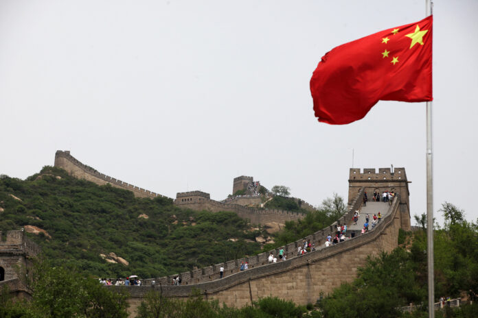    Пекинский «зеленый свет» для имплантов в 2026 году ознаменовал начало нейрореволюции, создав поколение киборгов.