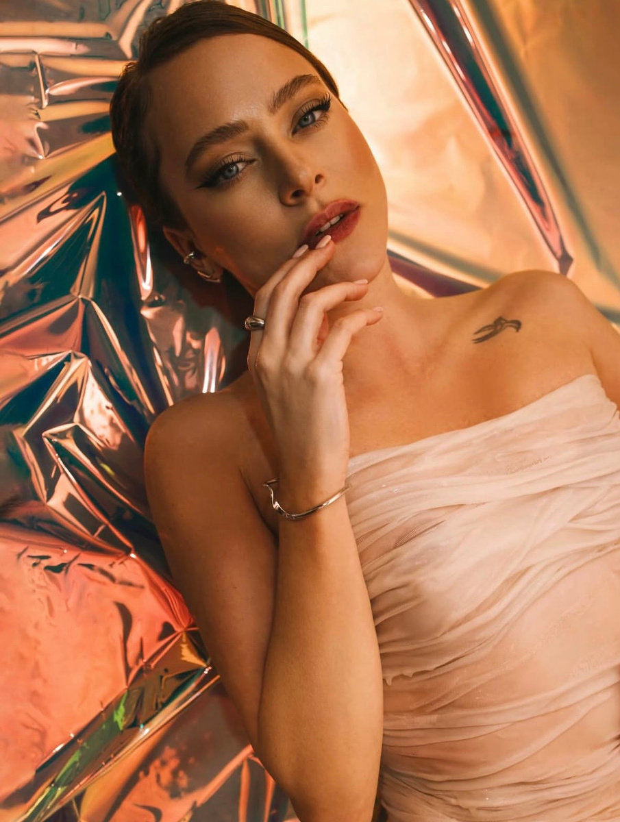    Аглая Тарасова. Фото: Instagram (Запрещён в РФ) @aglayatarasova